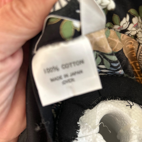 Japanese Gold Black Red and White Cotton Kimono - Picture 6 of 7